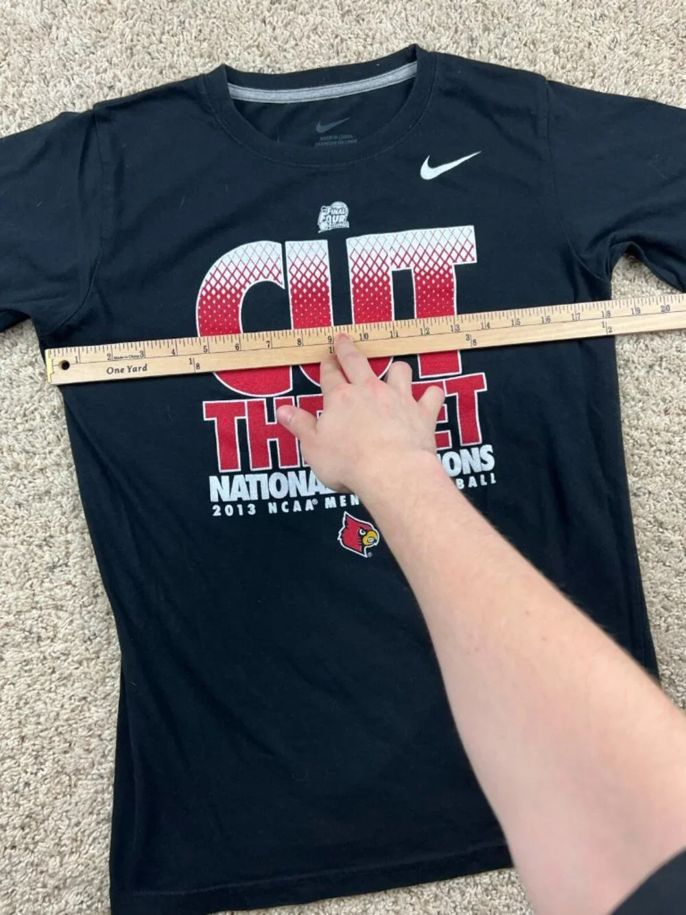 Nike Louisville Cardinals Basketball 2013 Championship Cut the Net YOUTH Large